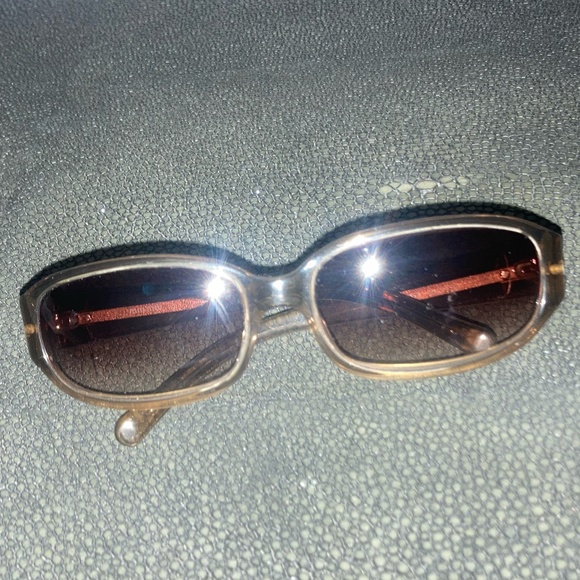 MIU MIU 1980s-1990s VINTAGE SUNGLASSES - Picture 7 of 7